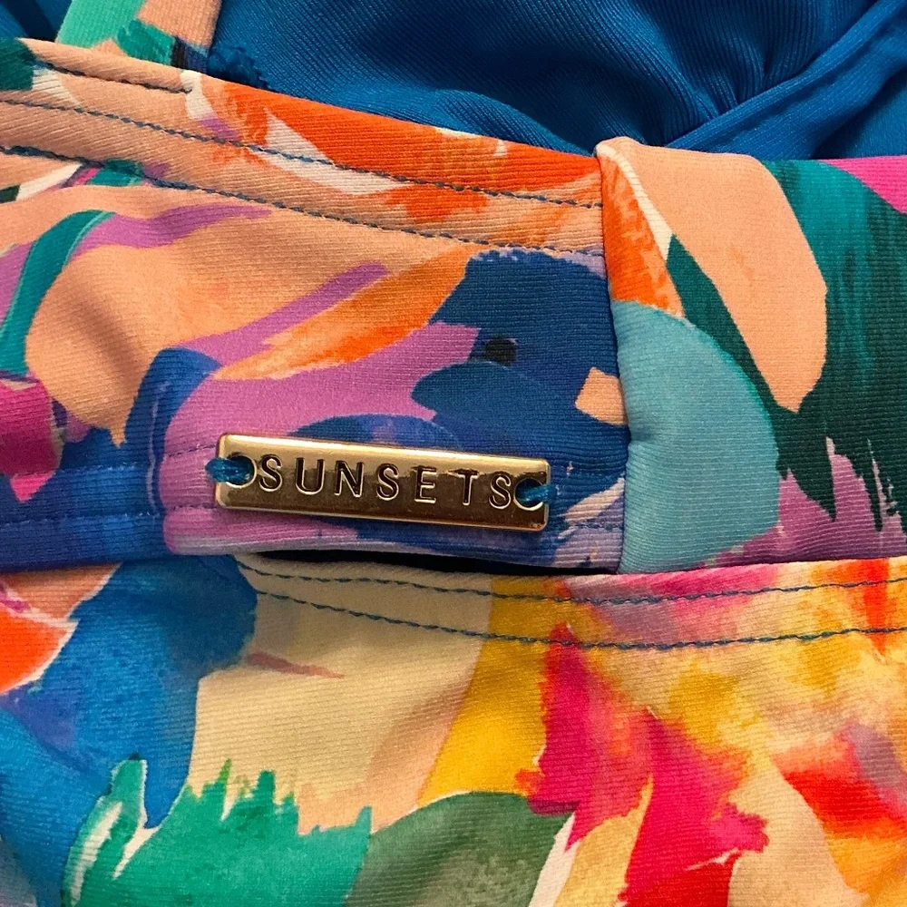 NWOT Sunsets Separates Maeve Tankini Top Alegria Size 36D Underwire